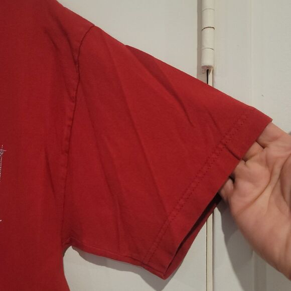 Vintage Reyn Spooner Men's Red T-Shirt with Sailboat Graphic Print - Picture 3 of 6